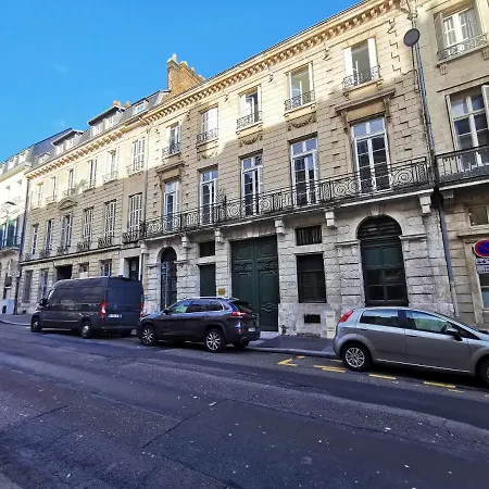 Apartamento La Nuit De Leandre Ruão